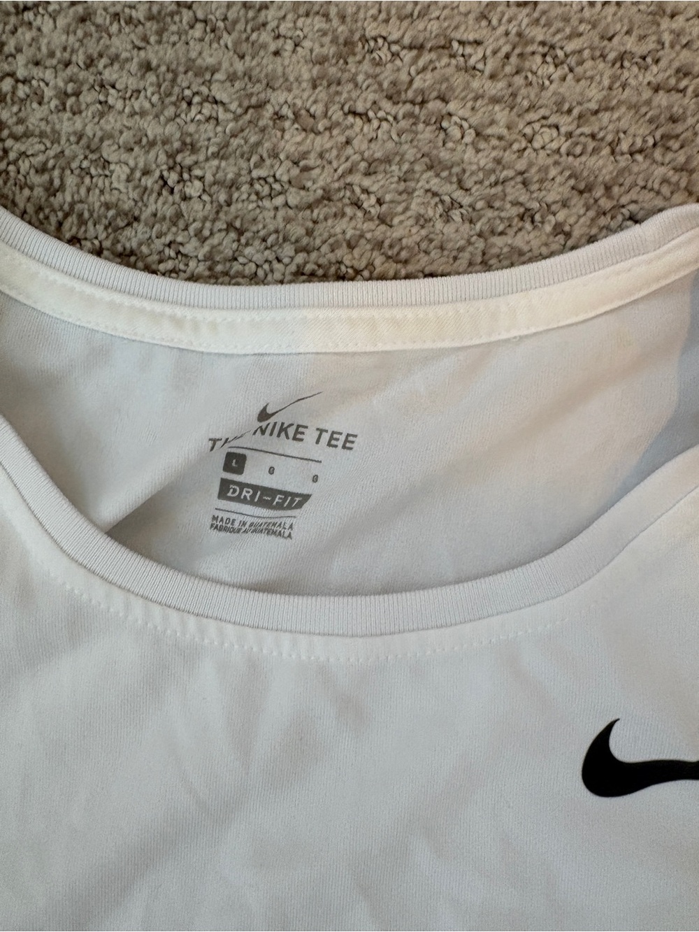 Nike Women's White Dri-FIT Athletic Tank Top Size Large The Nike Tee - Picture 3 of 3